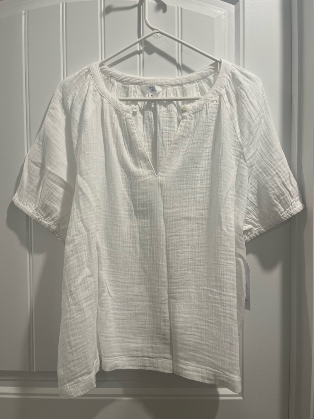 Women's White New With Tags Cotton Shirt Size XL